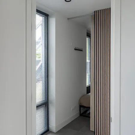 Xl Newly Built Nature Villa, Wifi Appartement Ledeacker