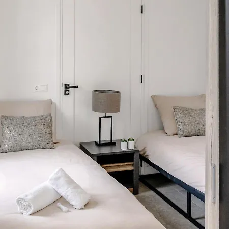 Apartman 4-bed Kitchen Free Parking Ledeacker