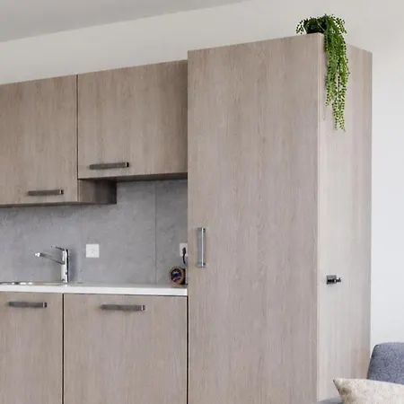 4-bed Kitchen Free Parking Appartement *