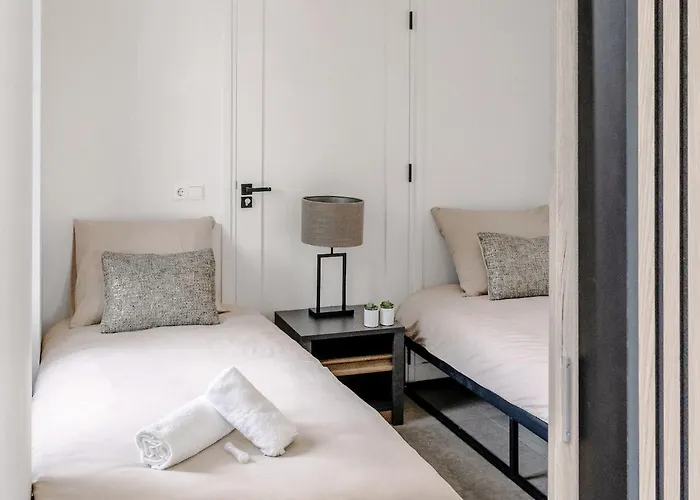 Appartement 4-bed Kitchen Free Parking Ledeacker