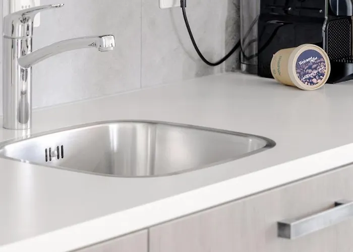 4-bed Kitchen Free Parking Appartement